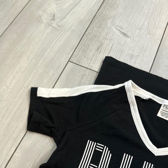 Pink Victoria’s Secret Black and White V-Neck T-Shirt - Picture 7 of 7